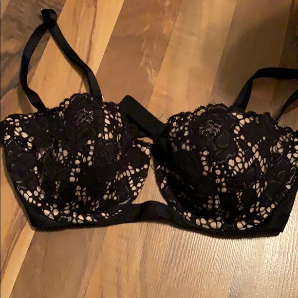 VICTORIA’S SECTET very sexy - Picture 5 of 8